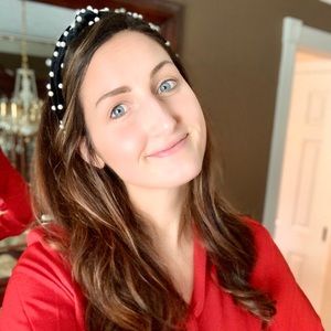 Meet your Posher, Danielle